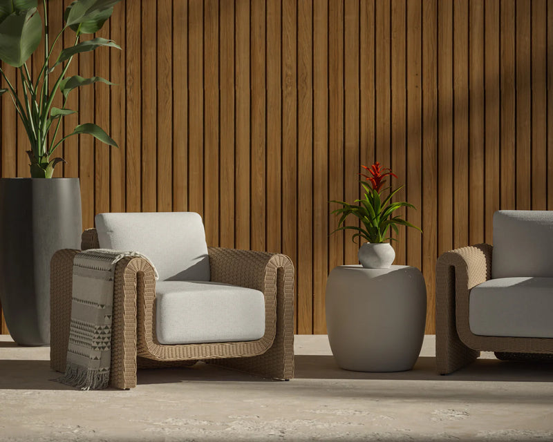 Tibi Outdoor Lounge Chair