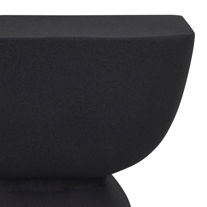 Frans Outdoor Table