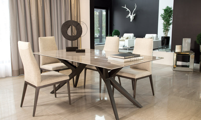 AUSTIN DINING TABLE